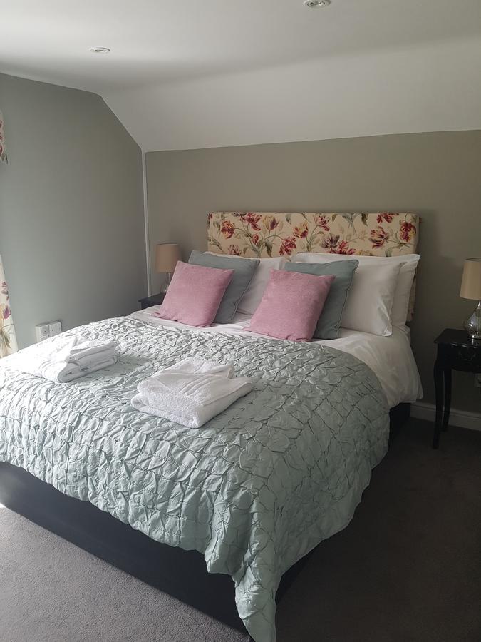 The Angel Inn Warminster Bagian luar foto